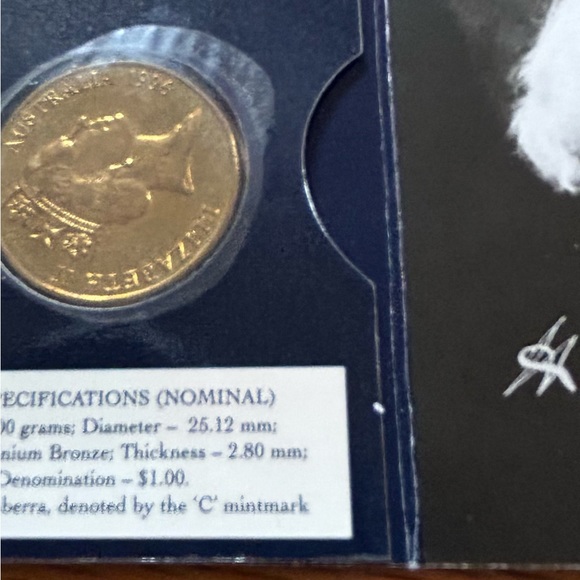 BUNDLE - 2 qty - 1996 one dollar Uncirculated ‘C’ mint mark Australian Coins - Picture 5 of 10